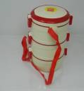 CELLO Plastic Merit 3 Insulated Food Carrier, Red, 500 milliliter price in India.