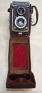 Yashica-A 120 Meutiam farmet Film Camera price in India.